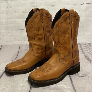 Justin Woman’s Boho Festival Cowboy Boots Size 10
